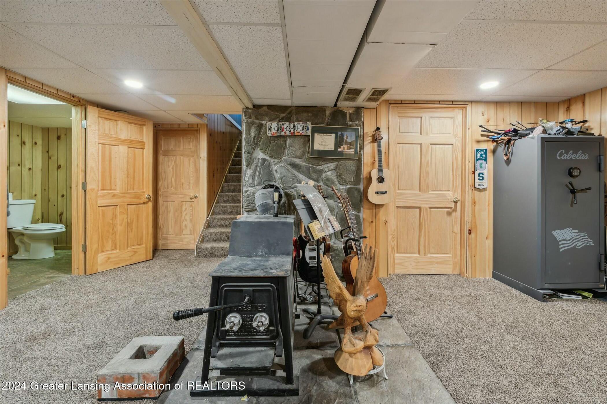 15407 Upton Road East Lansing, MI 48823 - Photo 29 of 58 tempImageklsVxE