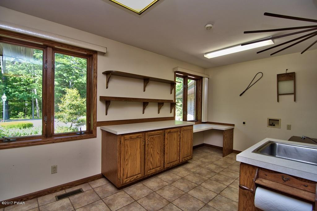 4130 Jubilee Road Moscow, PA 18444 - Photo 7 of 97 Laundry View 1