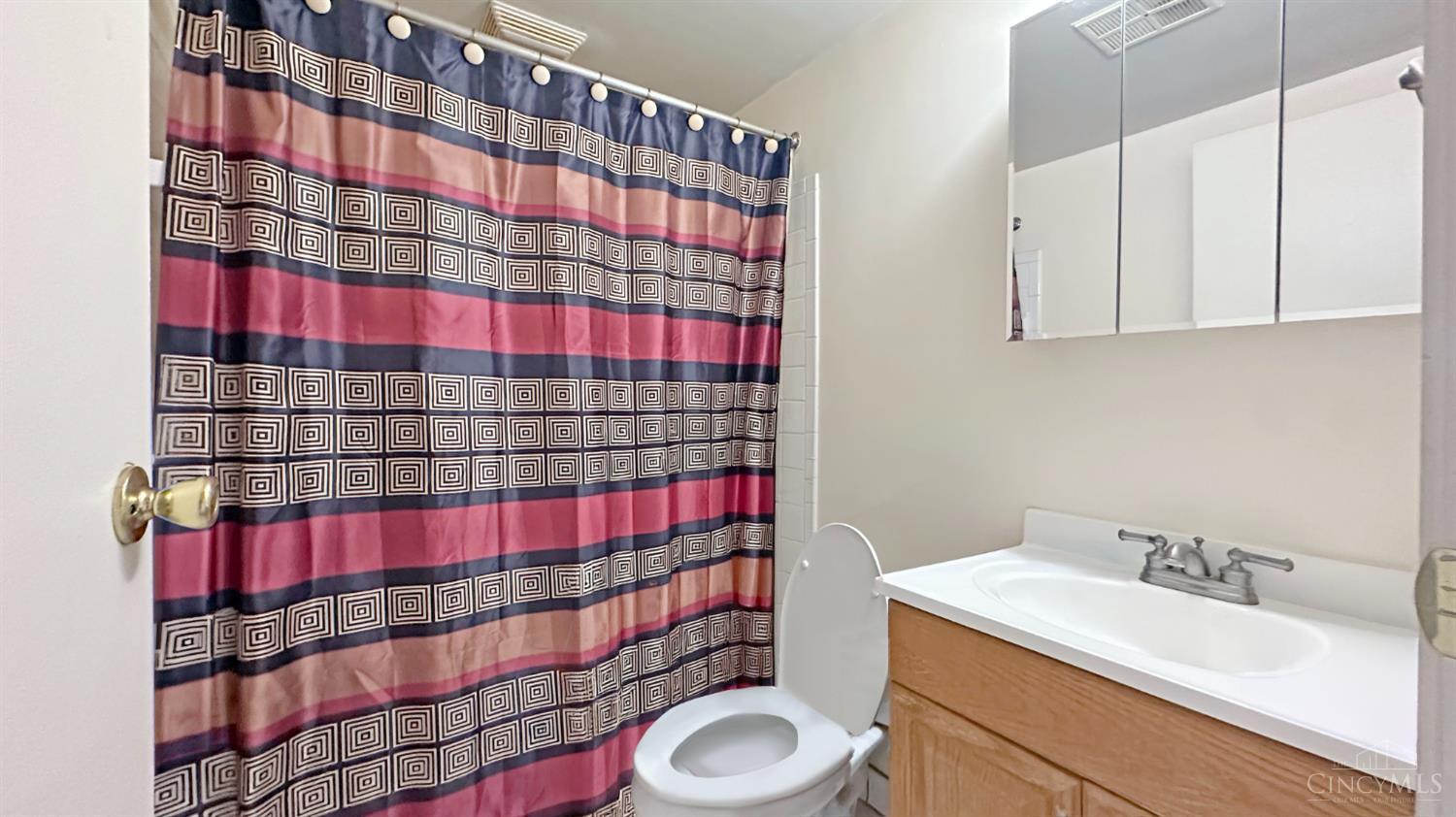 2680 Lehman Road, Unit C302 Cincinnati, OH 45204 - Photo 17 of 22