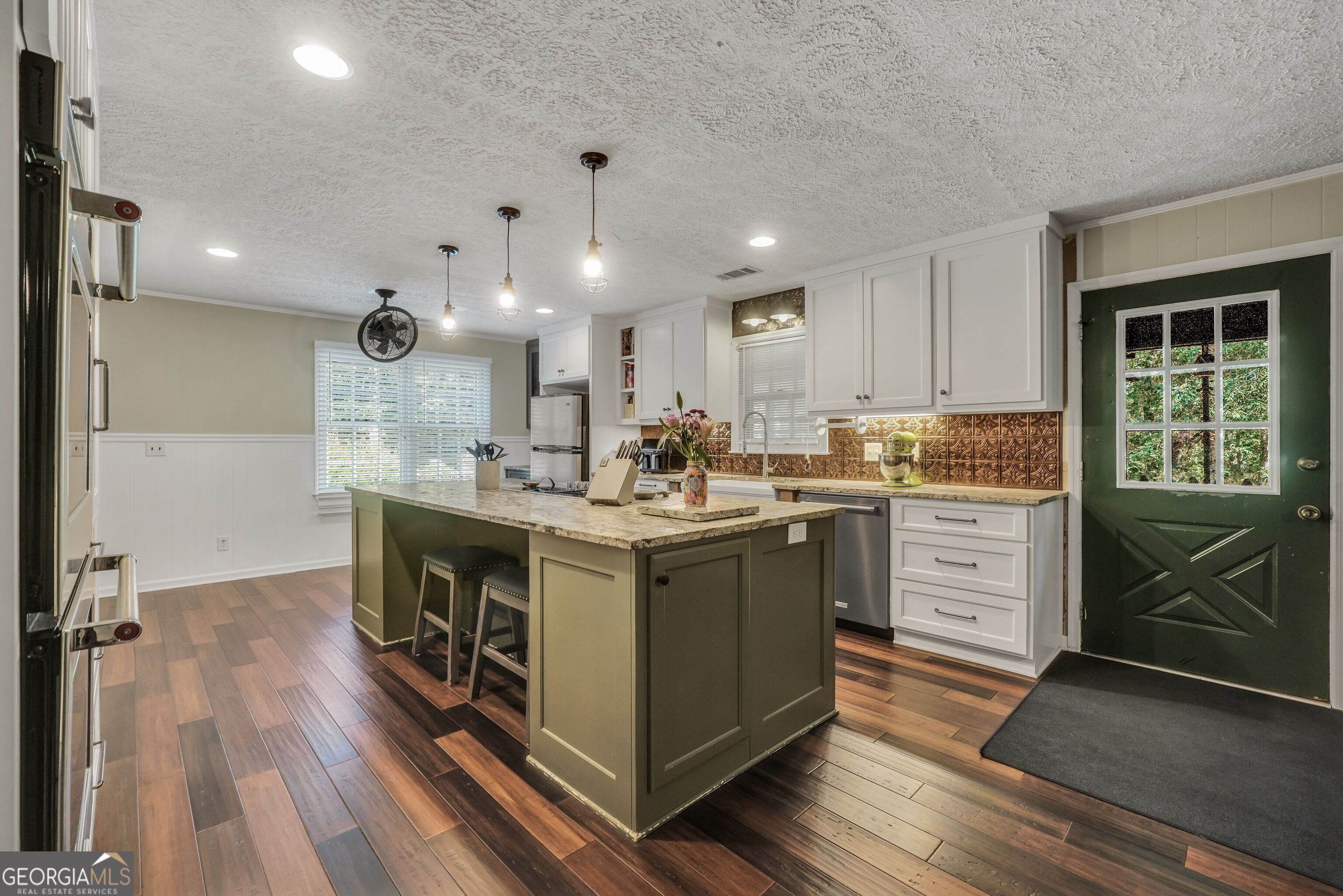 372 Johnstonville Road Barnesville, GA 30204 - Photo 12 of 57 Gallery Image 12