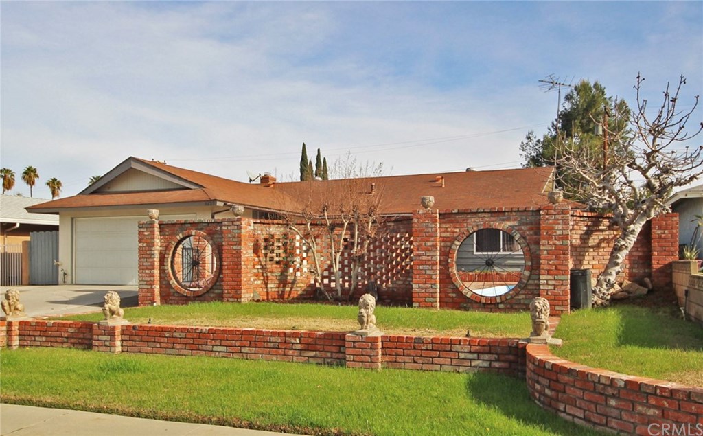 Unique single-story home in established Riverside neighborhood.