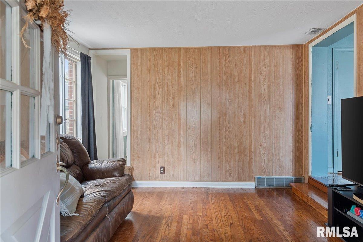 2028 South Walnut Street Springfield, IL 62704 - Photo 27 of 51