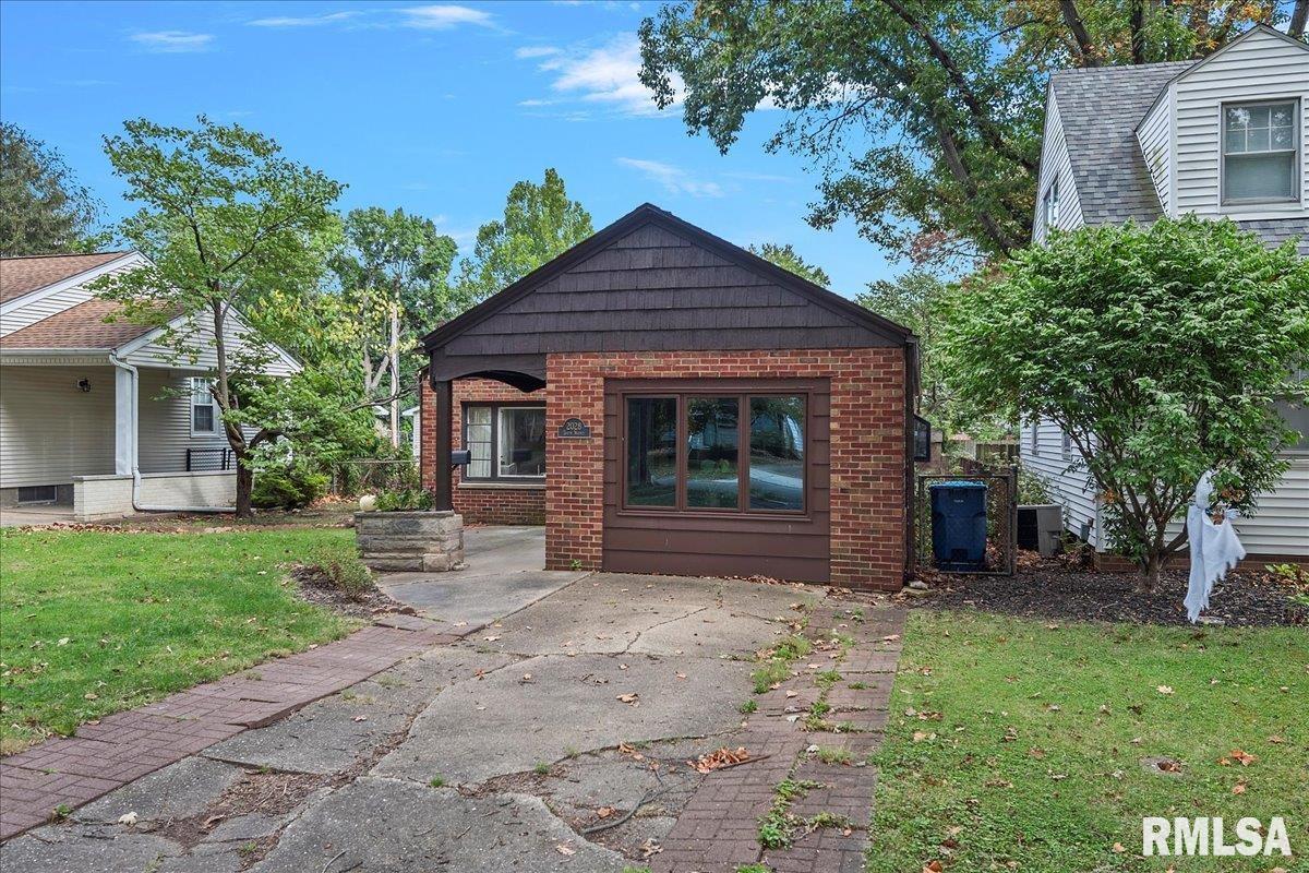 2028 South Walnut Street Springfield, IL 62704 - Photo 3 of 51