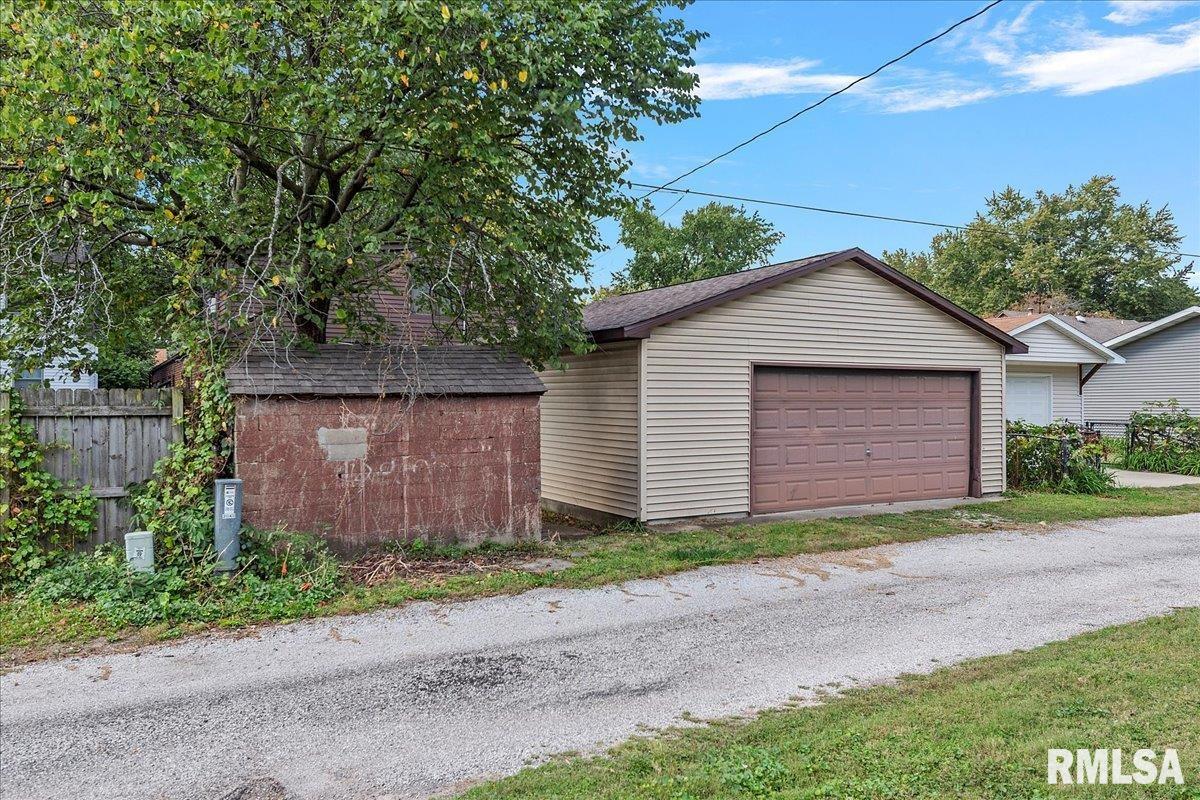 2028 South Walnut Street Springfield, IL 62704 - Photo 44 of 51