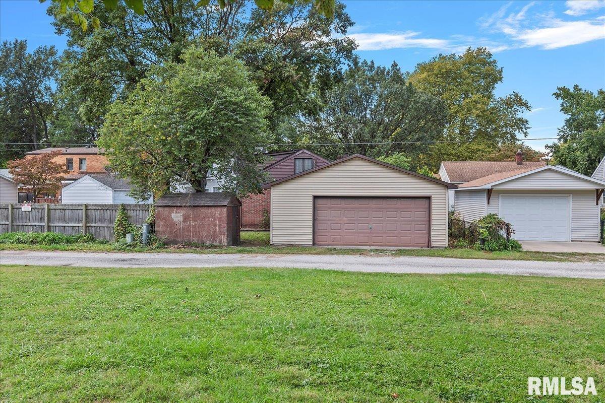 2028 South Walnut Street Springfield, IL 62704 - Photo 45 of 51