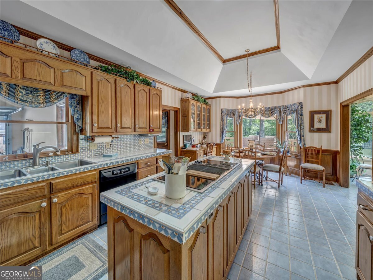 655 McDonough Road Hampton, GA 30228 - Photo 11 of 120