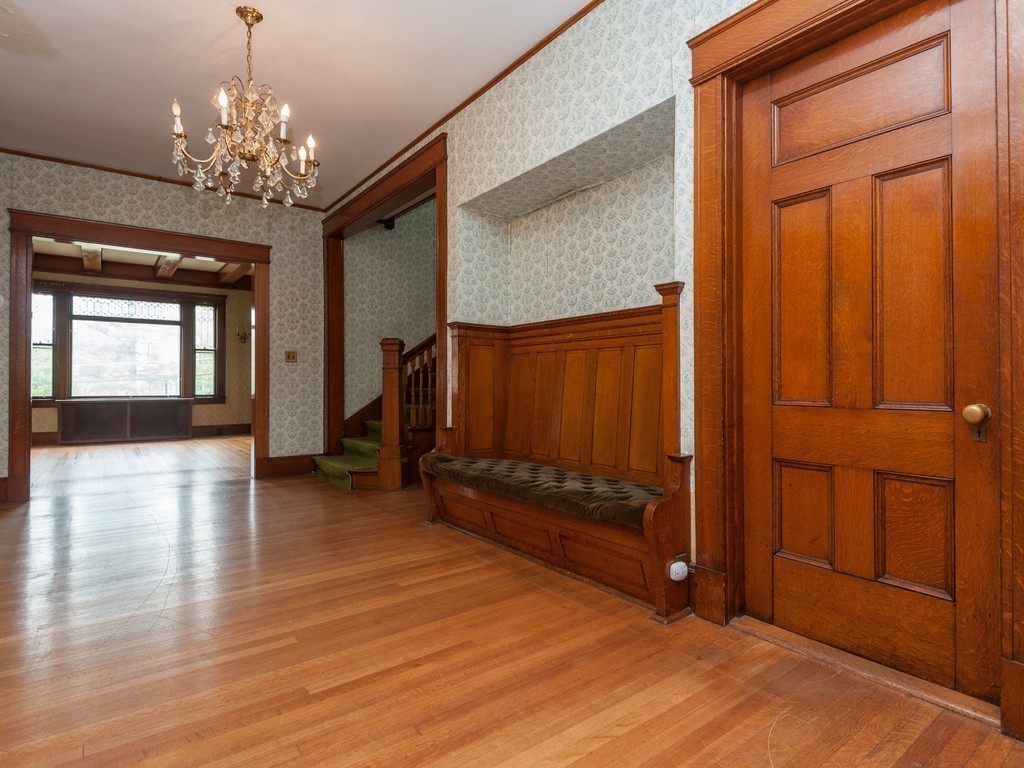 25 Page Road Newton, MA 02460 - Photo 3 of 24 Gallery Image 3