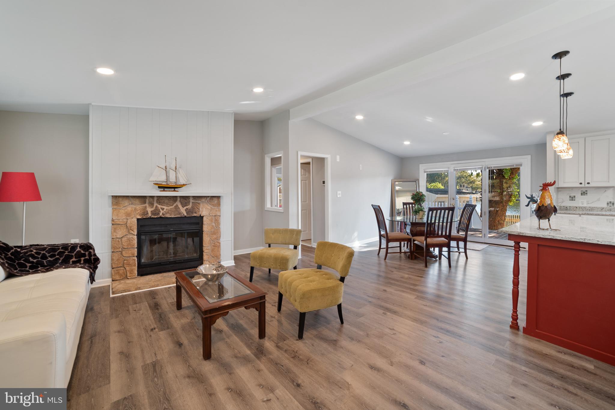 7999 Shore Road Baltimore, MD 21222 - Photo 3 of 30