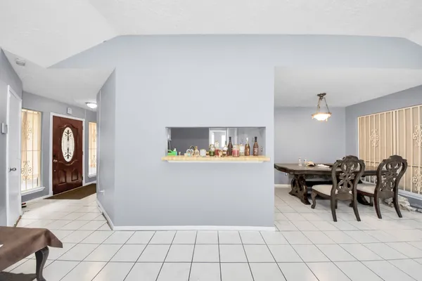 a view of a livingroom with furniture