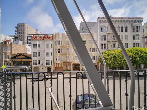 $6,000 | 1856 Pacific Avenue, Unit 9, San Francisco, CA 94109