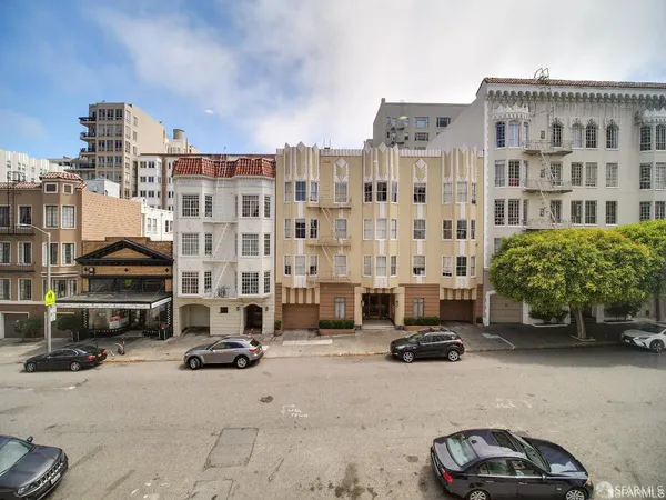 $6,000 | 1856 Pacific Avenue, Unit 9, San Francisco, CA 94109