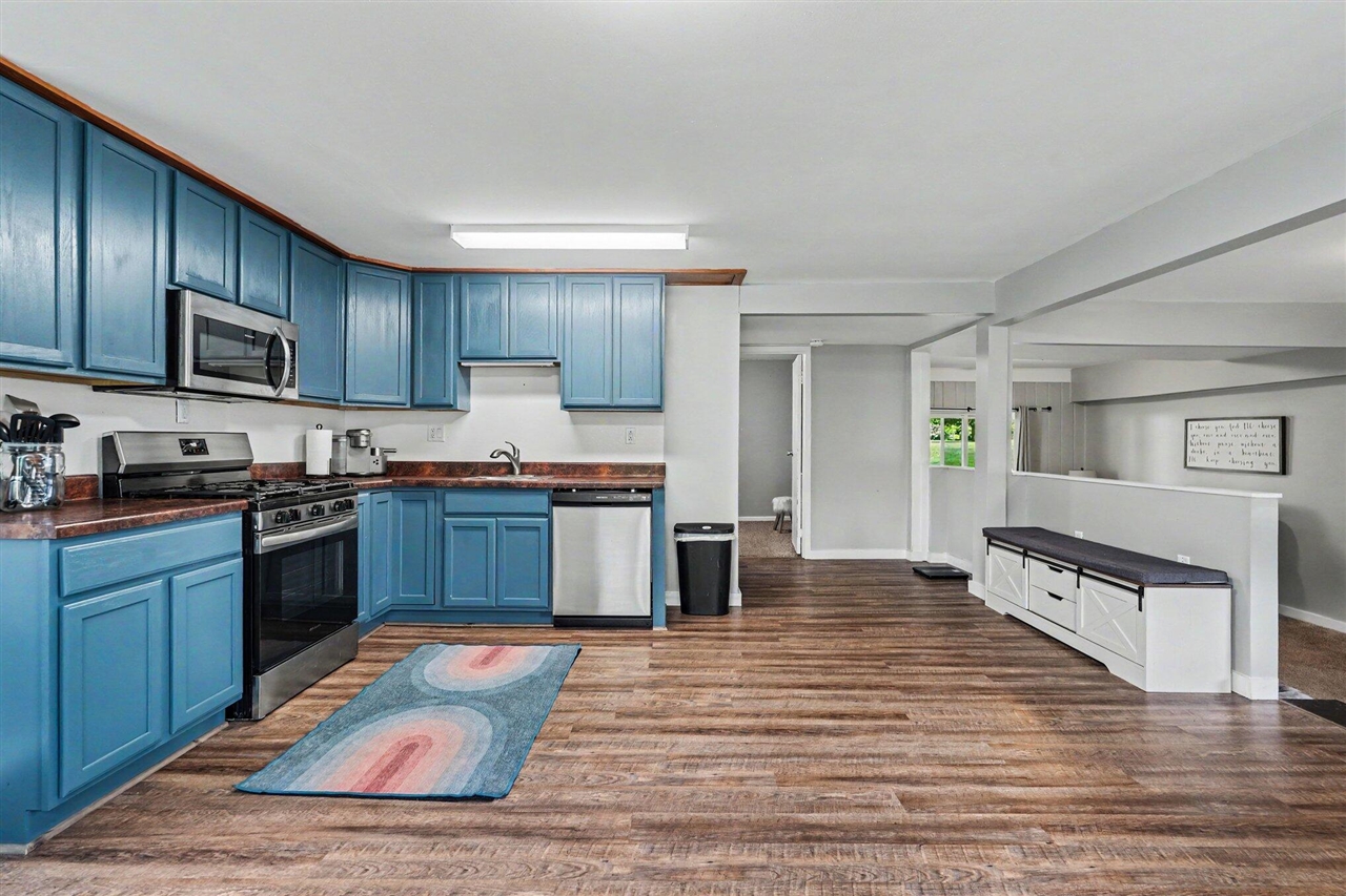 5729 North Sprinkle Road Kalamazoo, MI 49004 - Photo 5 of 14