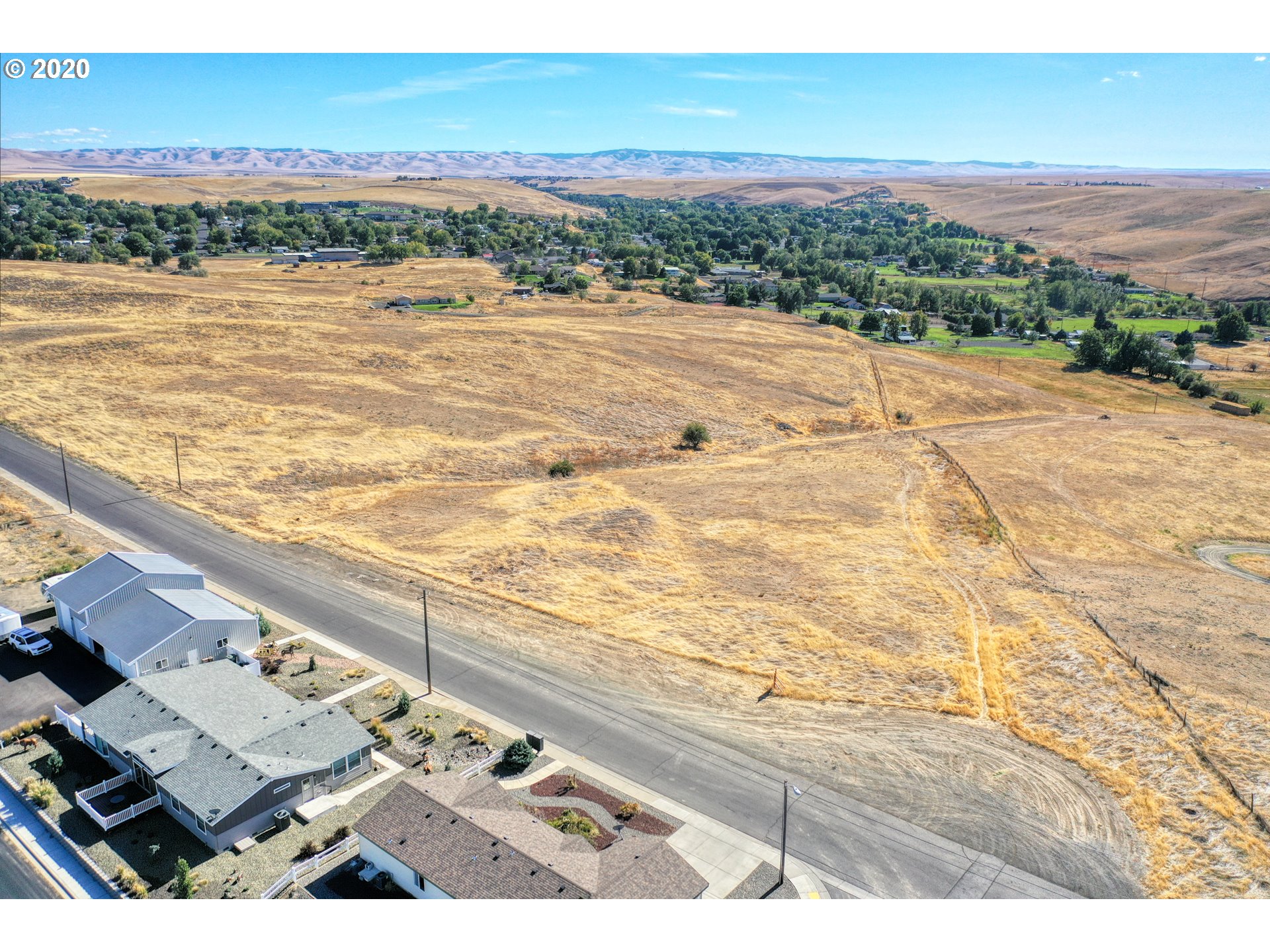 Houtama Road Pendleton, OR 97801 - Photo 2 of 17