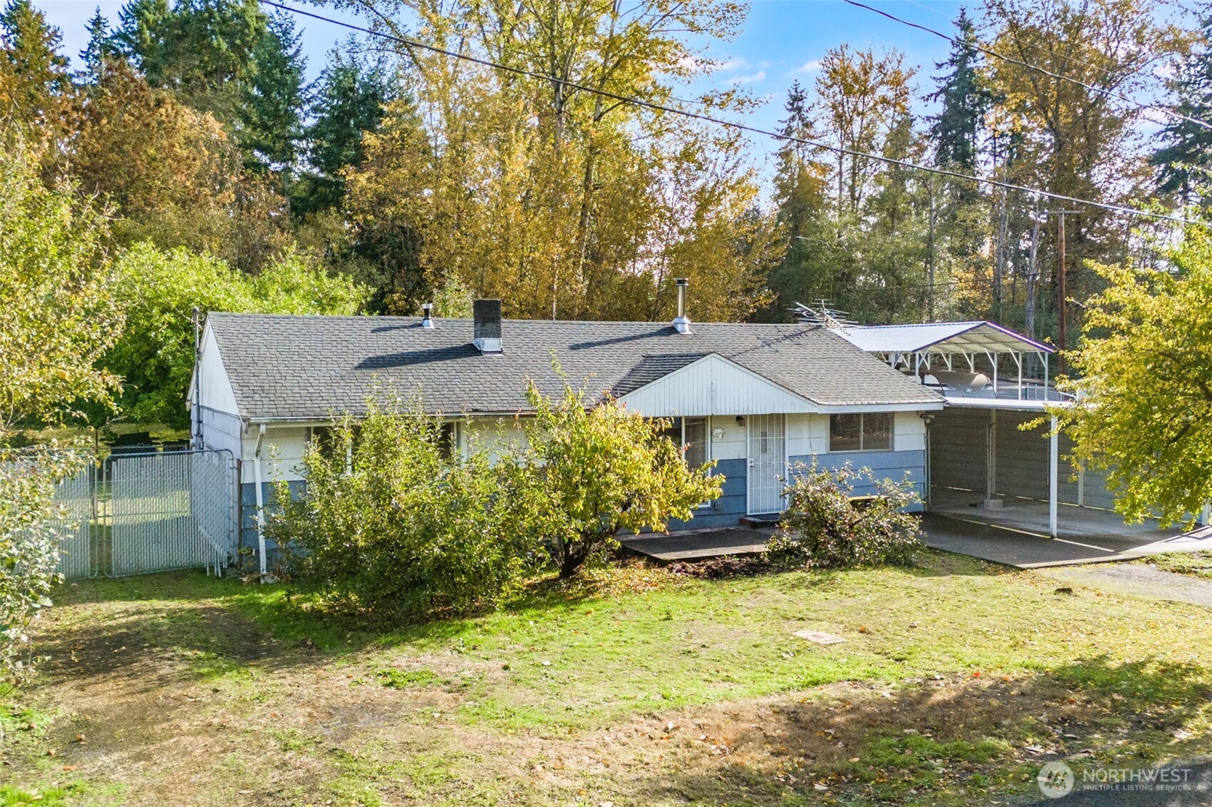 33526 18th Avenue South Federal Way, WA 98003 - Photo 24 of 31 a backyard of a house with yard and outdoor seating
