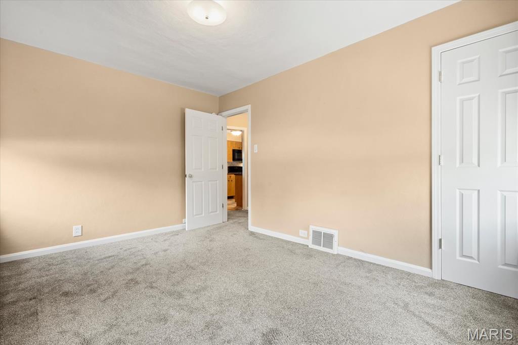7266 MacKenzie Road St. Louis, MO 63123 - Photo 41 of 51 Gallery Image 41