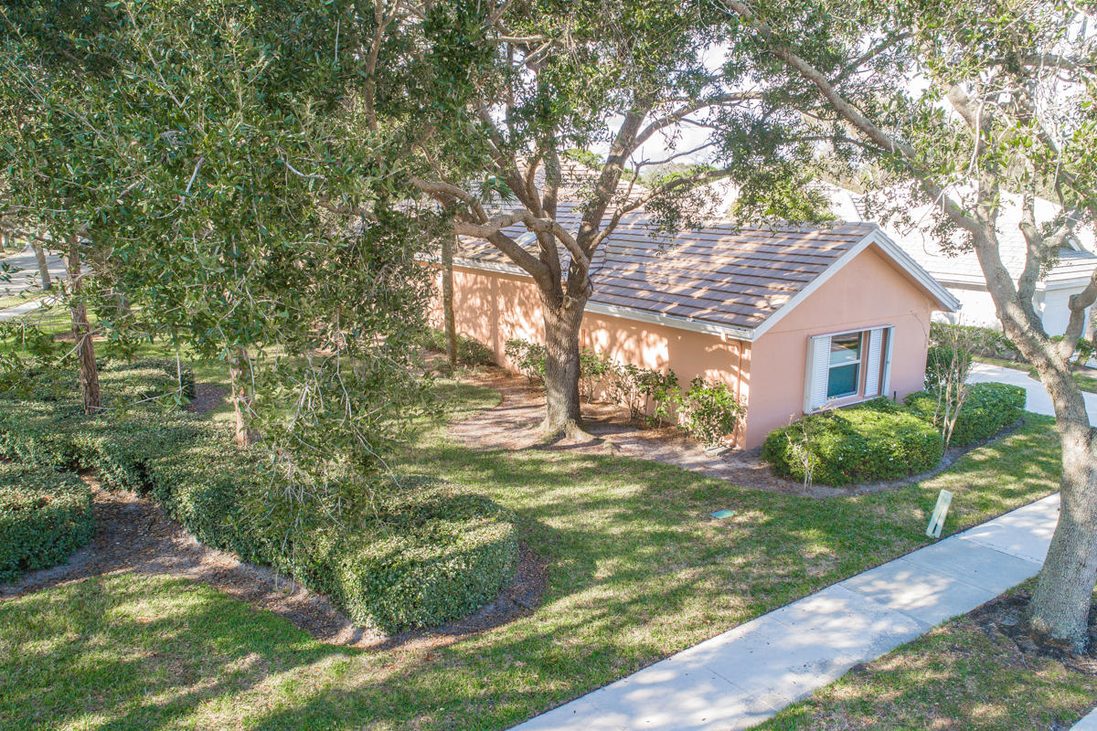 100 East Hampton Way Jupiter, FL 33458 - Photo 3 of 46 100 E Hampton Way Aerial_05