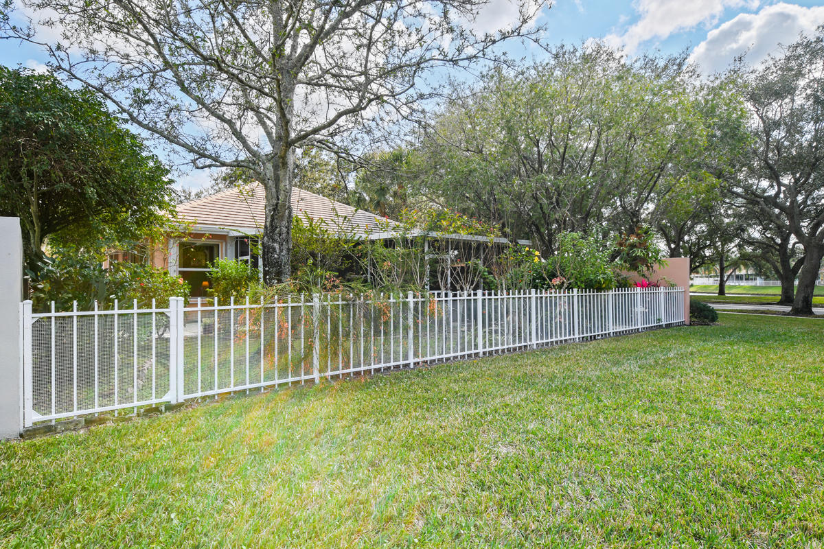 100 East Hampton Way Jupiter, FL 33458 - Photo 42 of 46 DSC_7404