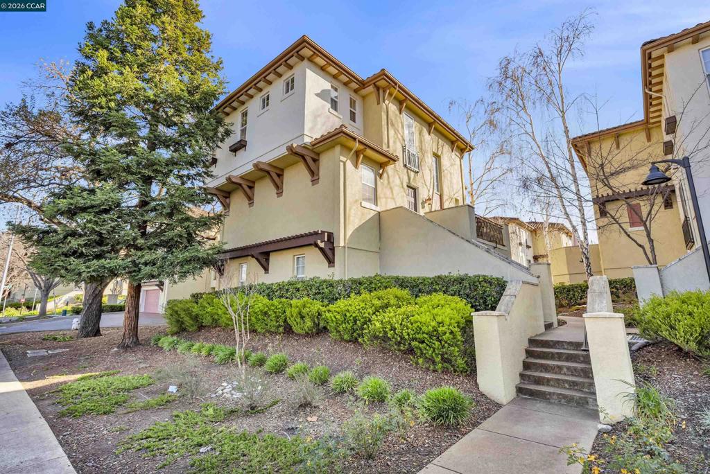 87-87 West Hookston Road Pleasant Hill, CA 94523 - Photo 2 of 40