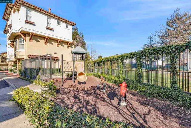 $750,000 | 87-87 West Hookston Road, Pleasant Hill, CA 94523