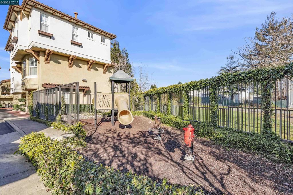 87-87 West Hookston Road Pleasant Hill, CA 94523 - Photo 39 of 40