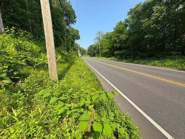 $169,900 | 44 Cheshire Road, Prospect, CT 06712
