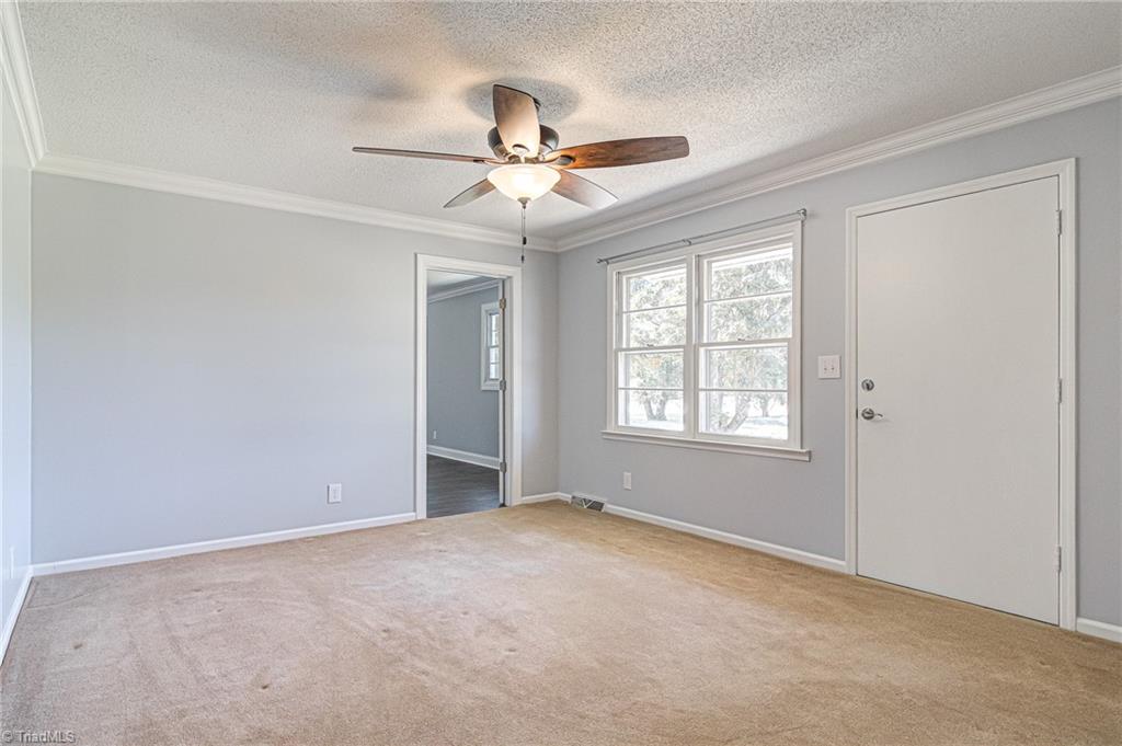 4915 Murray Road Winston-Salem, NC 27106 - Photo 6 of 31 Gallery Image 6