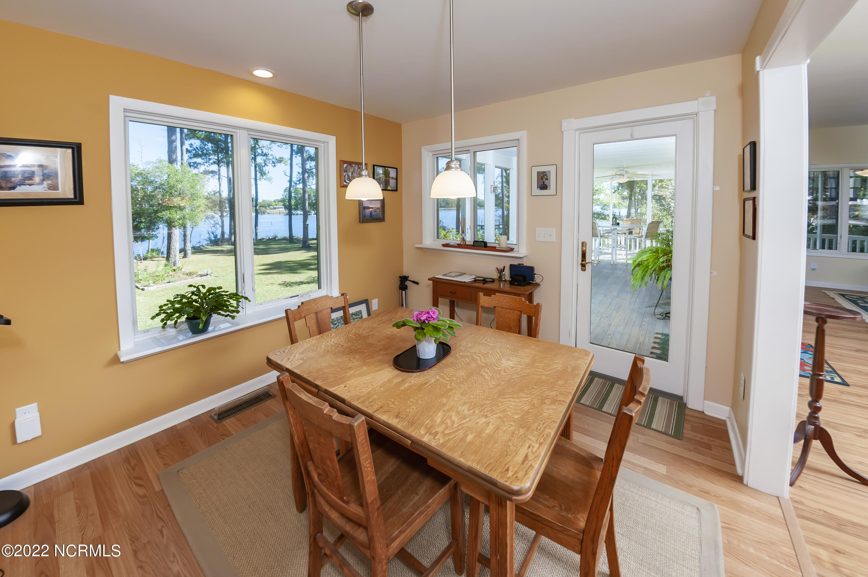 777 Fork Point Road Oriental, NC 28571 - Photo 15 of 112 Dining Room