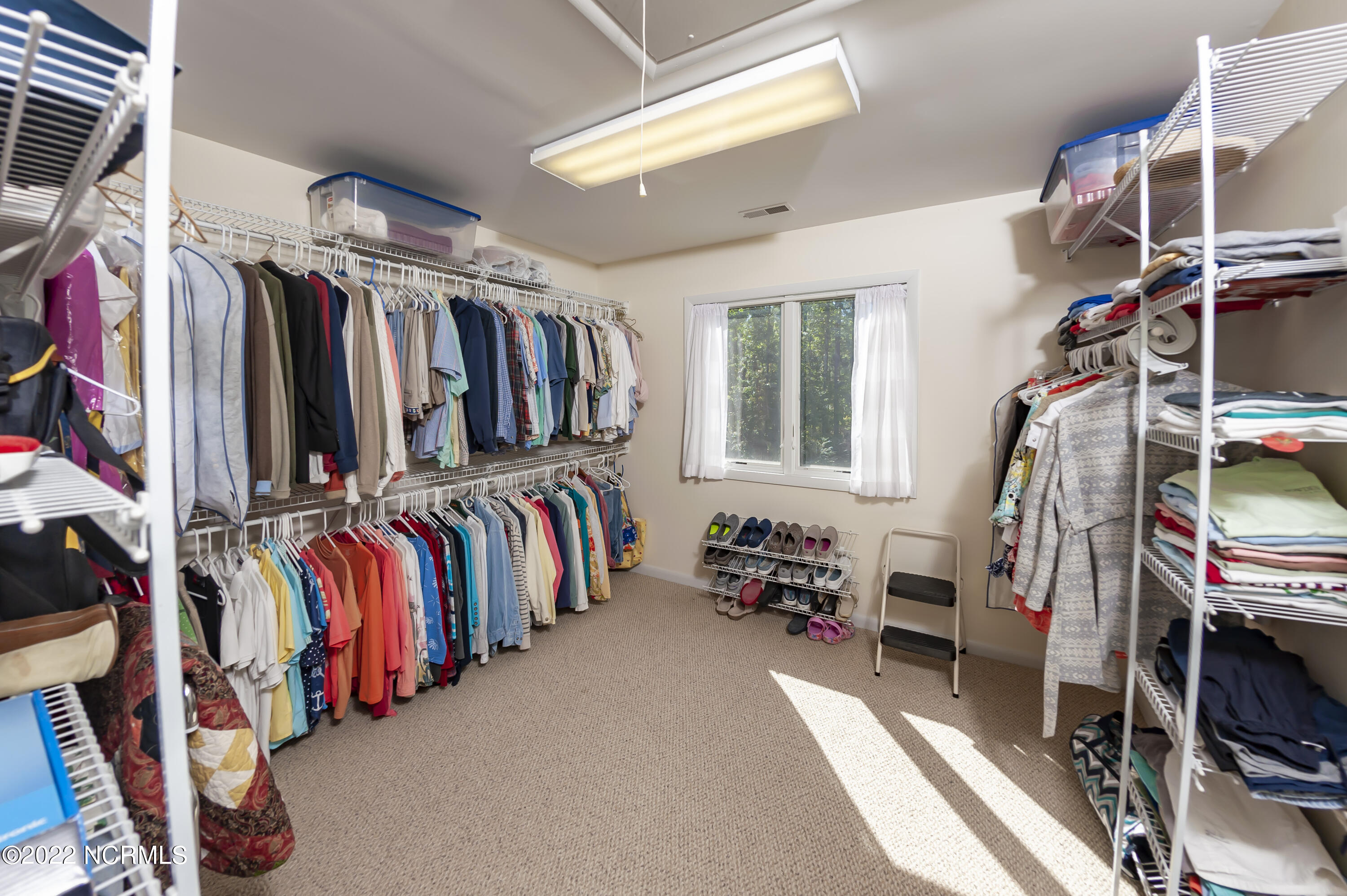 777 Fork Point Road Oriental, NC 28571 - Photo 27 of 112 Walk-In-Closet
