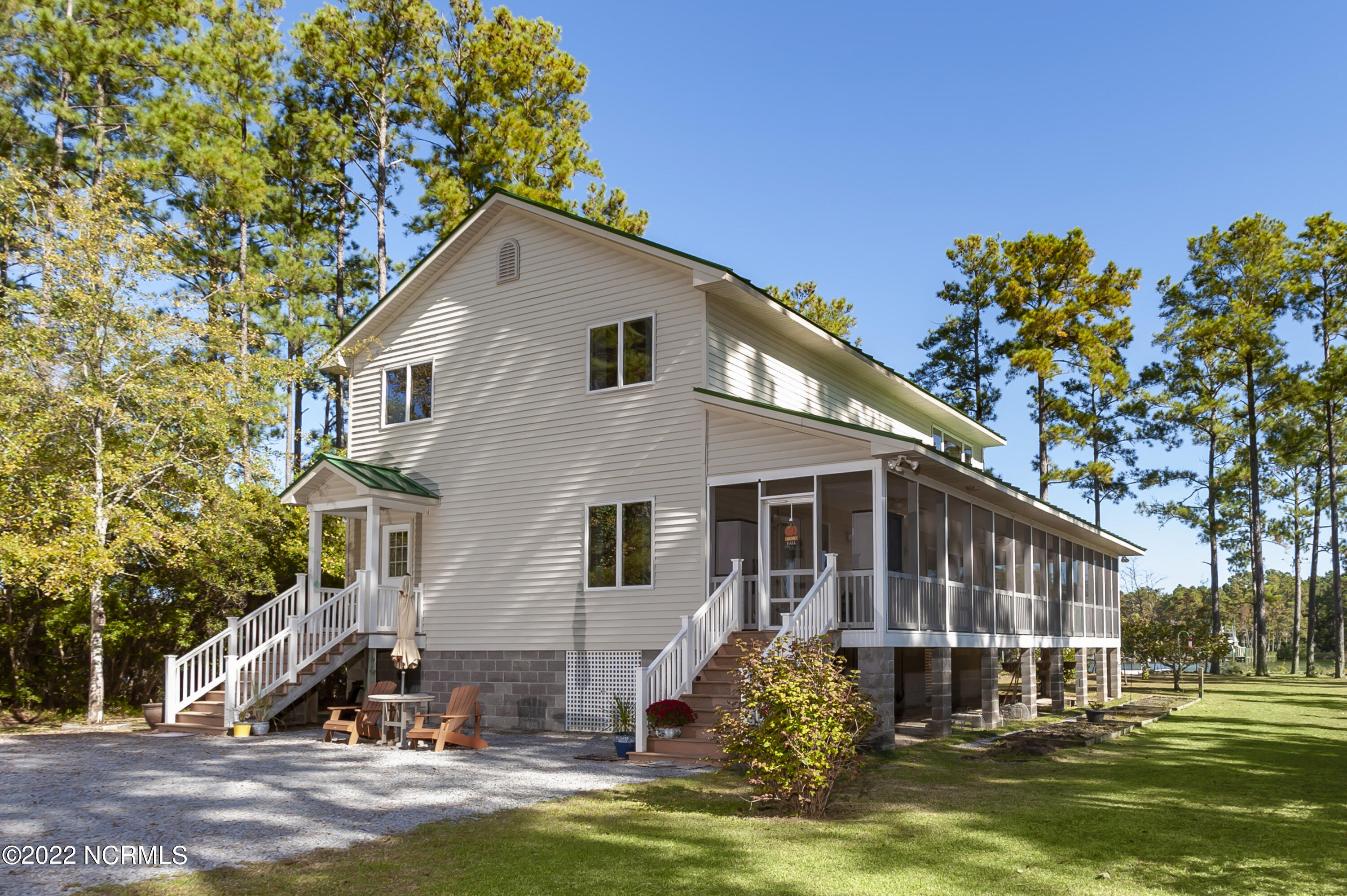 777 Fork Point Road Oriental, NC 28571 - Photo 60 of 112 Entrance to Screened Porch & Mud Room