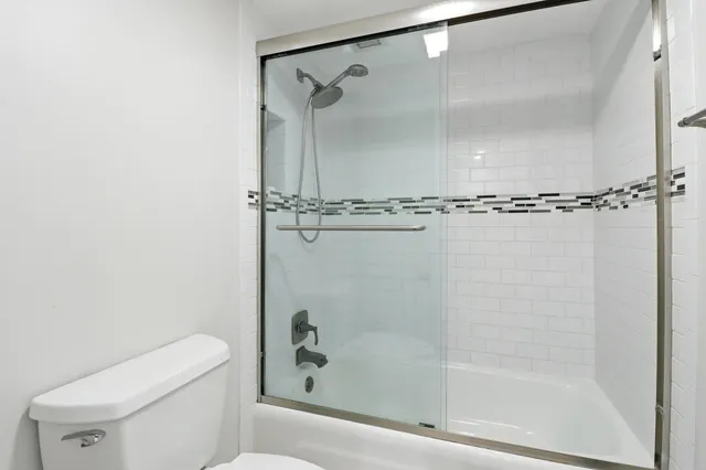 $3,000 | 6 Royal Palm Way, Unit 105, Boca Raton, FL 33432