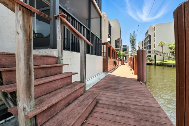 $3,000 | 6 Royal Palm Way, Unit 105, Boca Raton, FL 33432