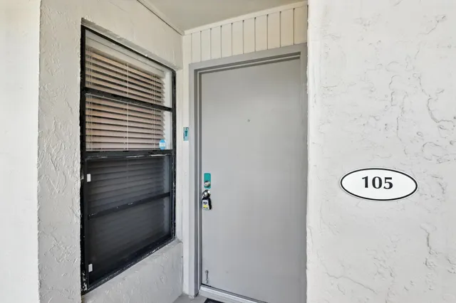 $3,000 | 6 Royal Palm Way, Unit 105, Boca Raton, FL 33432