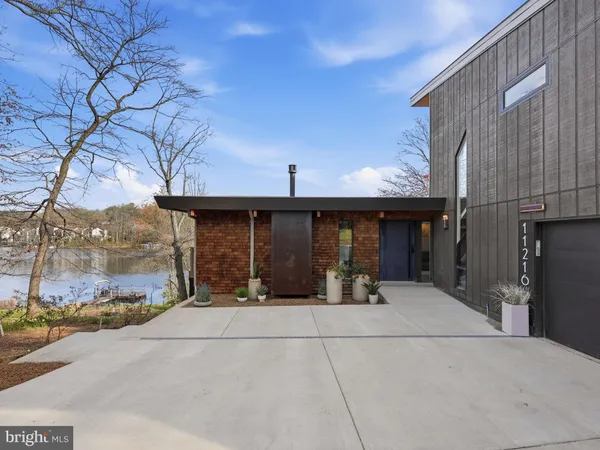 $2,599,999 | 11216 South Shore Road, Reston, VA 20190