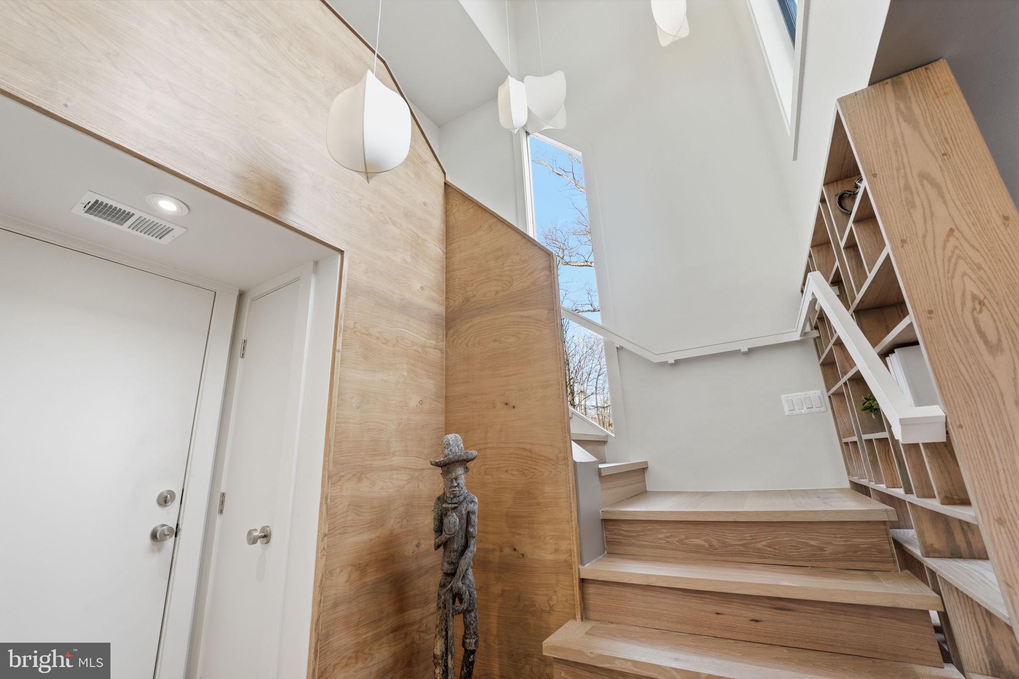 11216 South Shore Road Reston, VA 20190 - Photo 41 of 85