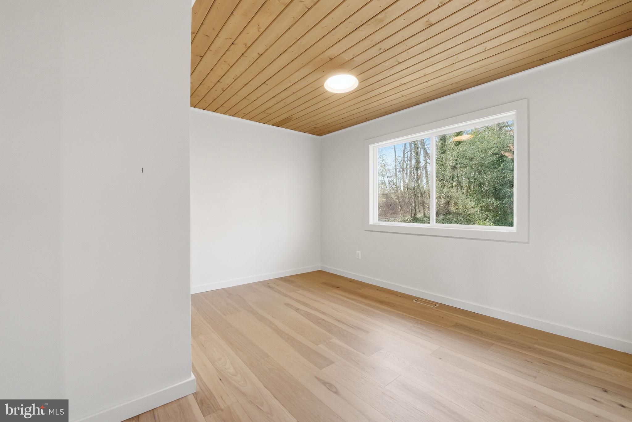 11216 South Shore Road Reston, VA 20190 - Photo 57 of 85