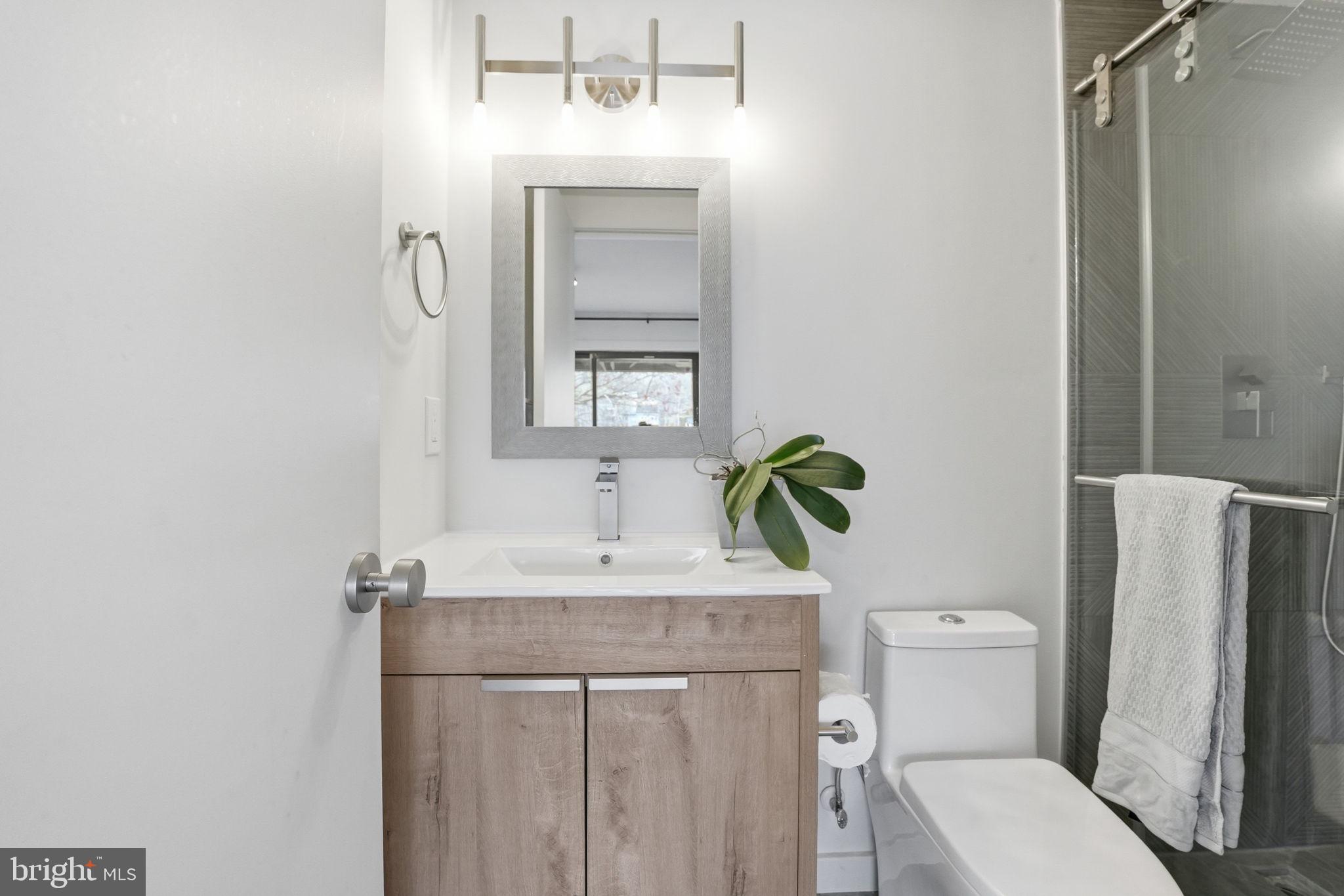 11216 South Shore Road Reston, VA 20190 - Photo 73 of 85