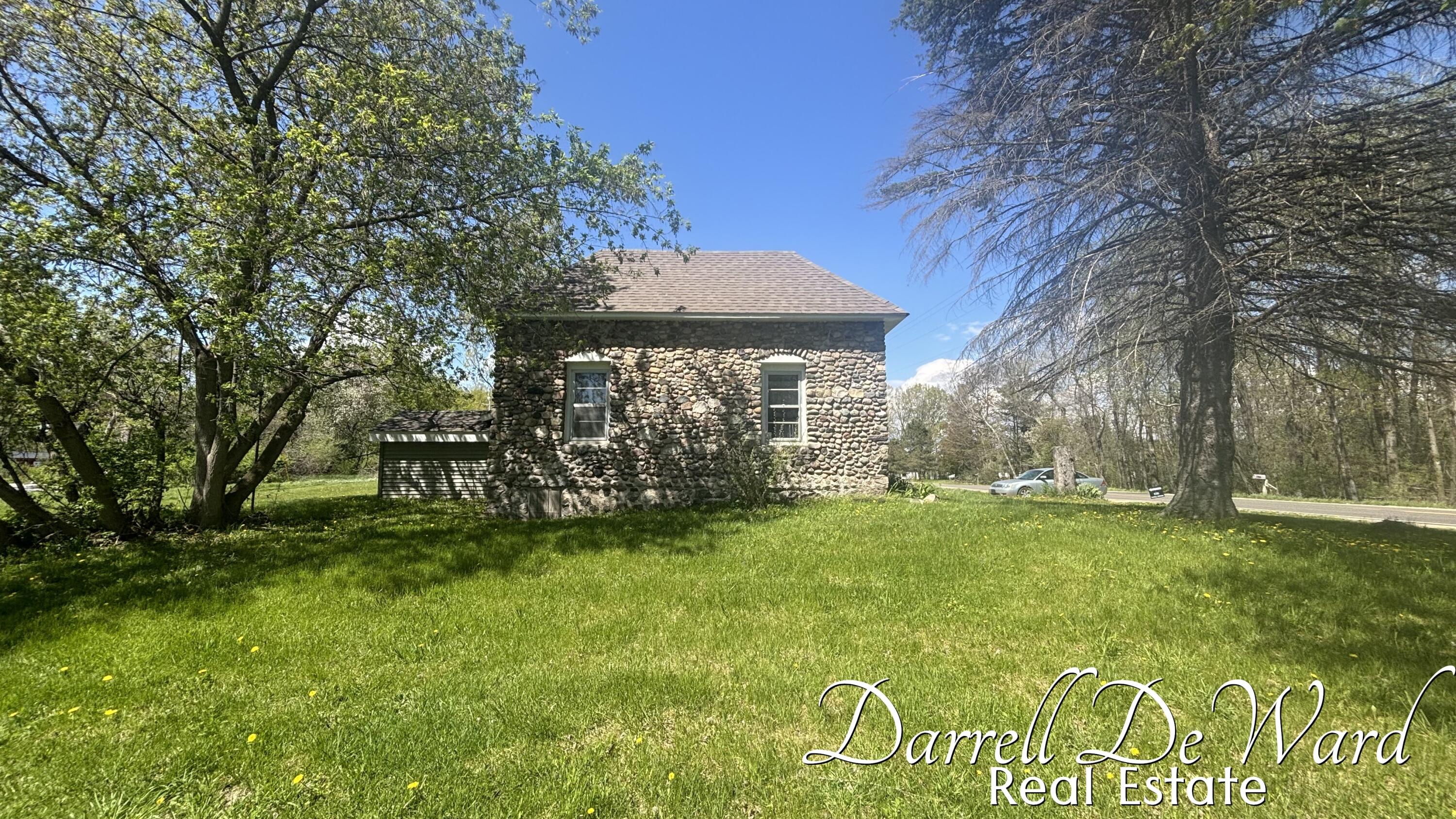 8425 North Holland Road Six Lakes, MI 48886 - Photo 21 of 21 IMG_1676