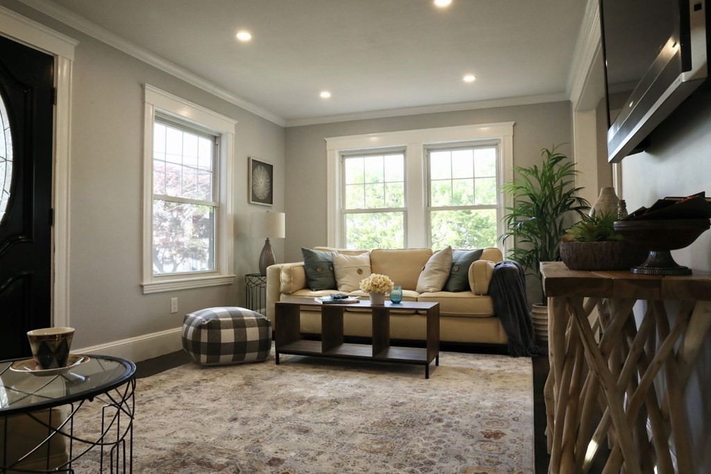 32 Sutherland Road Arlington, MA 02476 - Photo 9 of 33