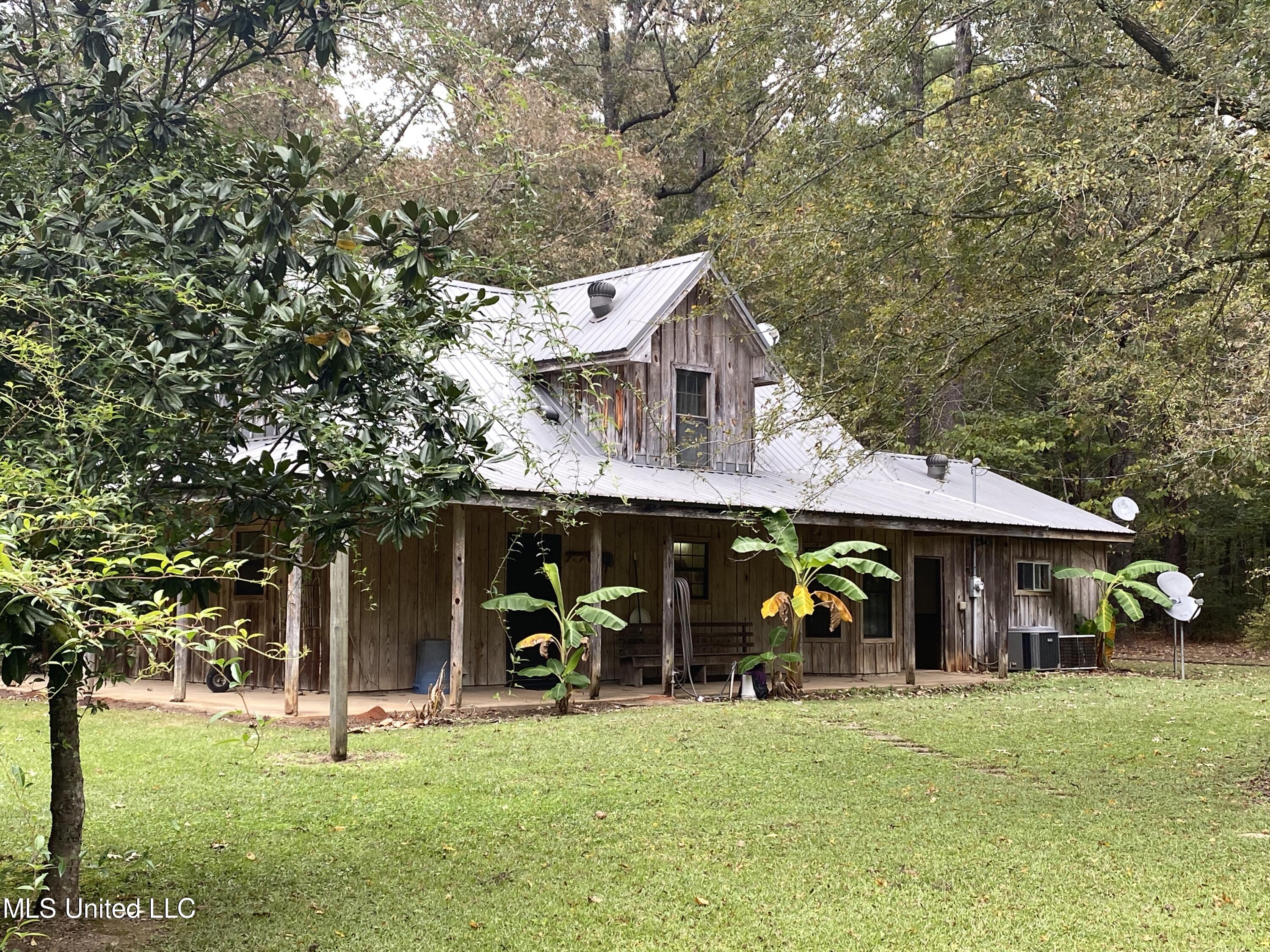 111 Dummy Line Road Canton, MS 39046 - Photo 3 of 41 IMG_4526