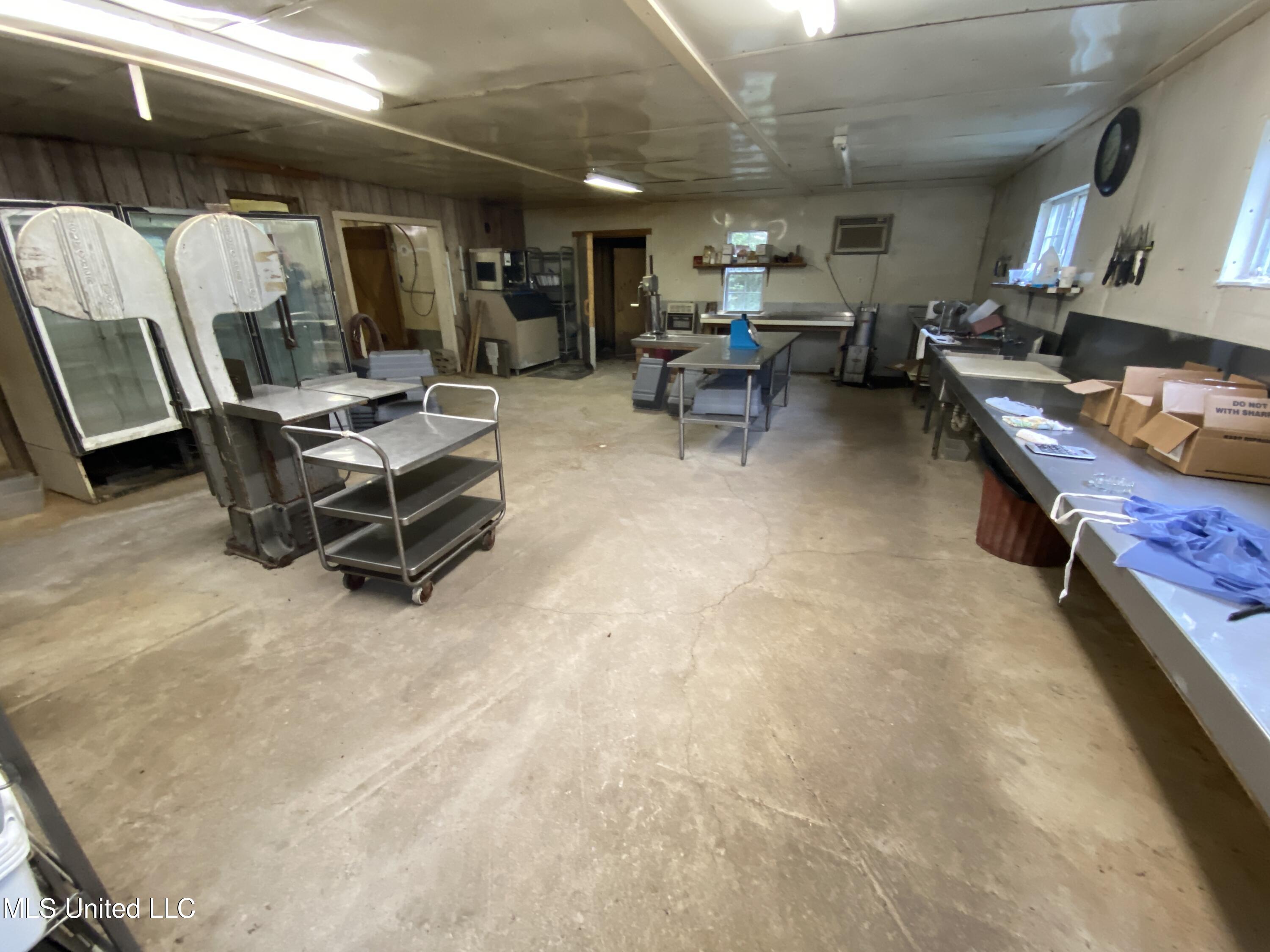 111 Dummy Line Road Canton, MS 39046 - Photo 32 of 41 IMG_4516