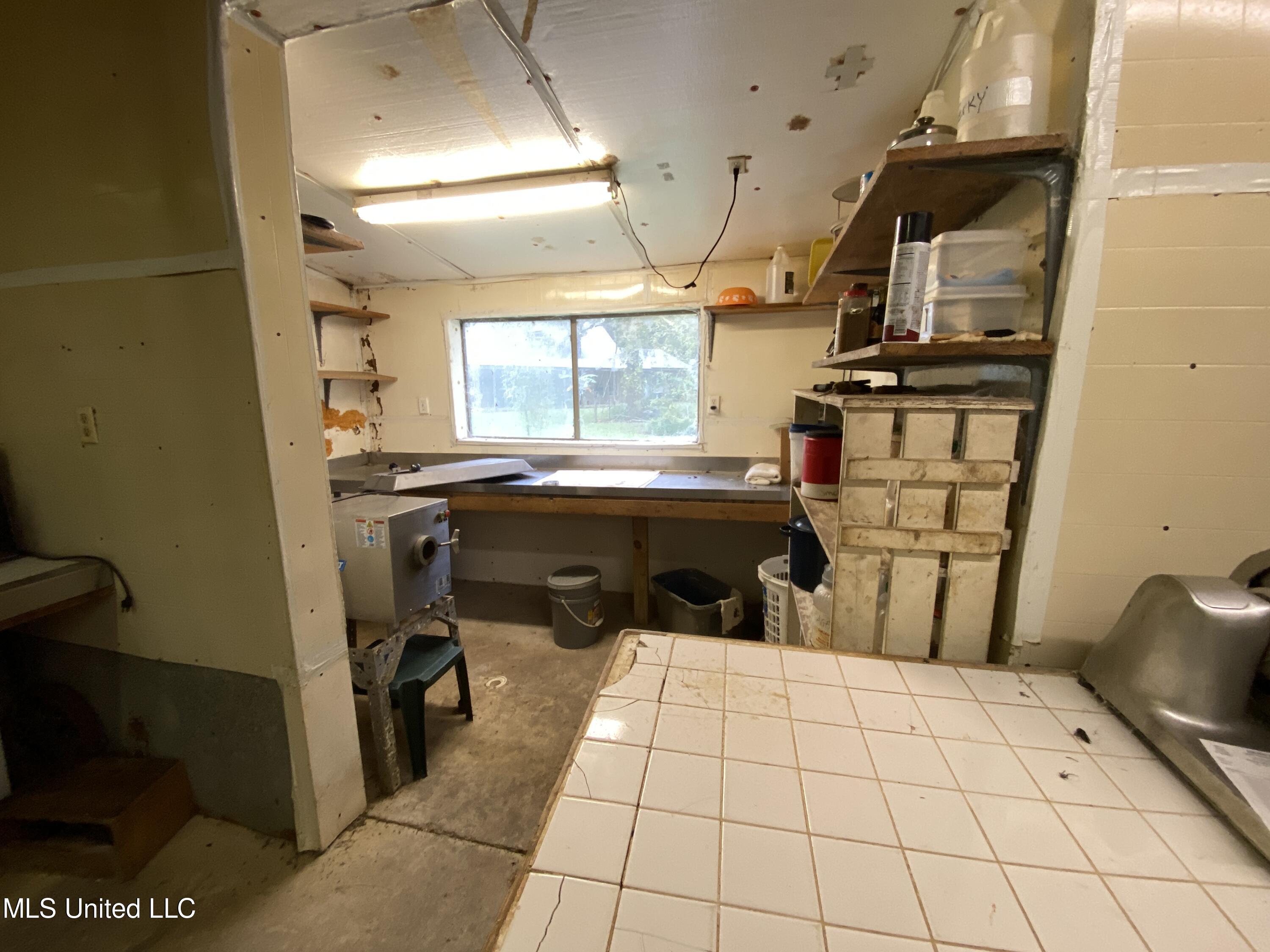 111 Dummy Line Road Canton, MS 39046 - Photo 37 of 41 IMG_4523