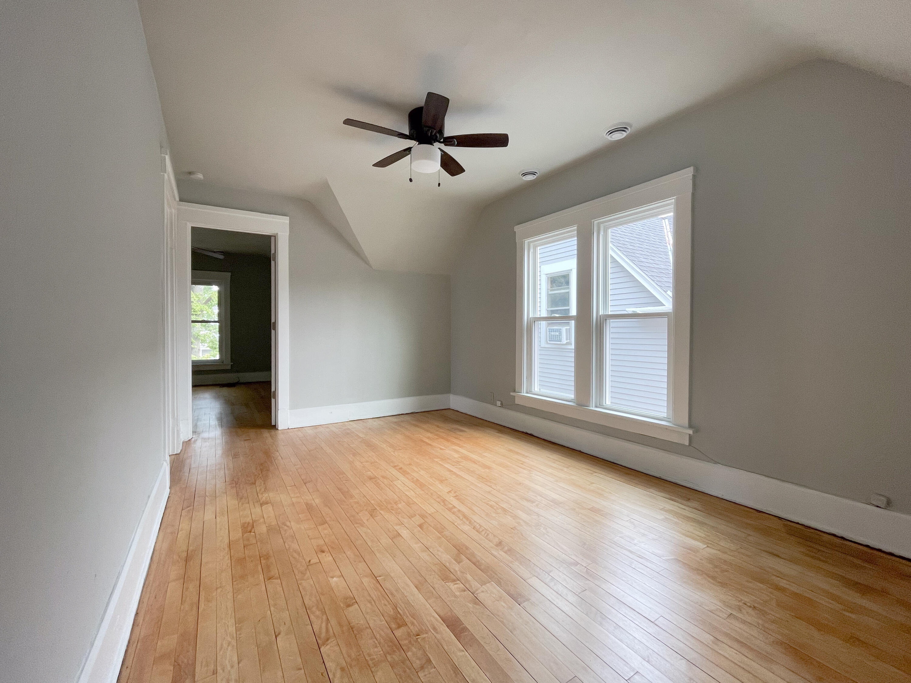 2017 Carmel Avenue Racine, WI 53405 - Photo 13 of 13 2017UPPERCarmel-205