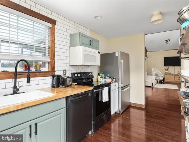 $1,450,000 | 2121 South Pifer Road, Star Tannery, VA 22654