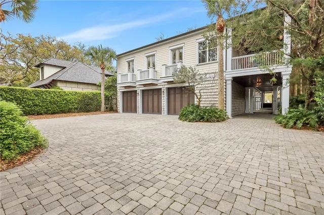 $6,200,000 | 1909 Dixon Lane, St. Simons Island, GA 31522