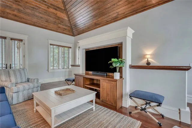 $6,200,000 | 1909 Dixon Lane, St. Simons Island, GA 31522