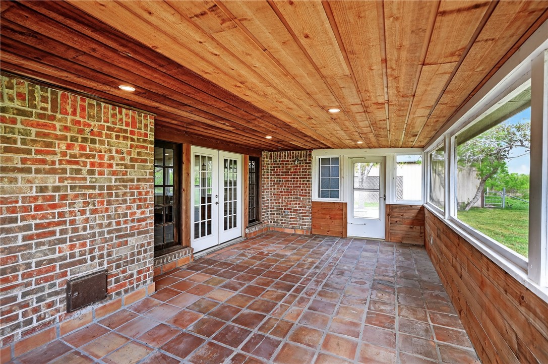 291 Boenig Road Woodsboro, TX 78393 - Photo 23 of 39 Look at the detail given out here