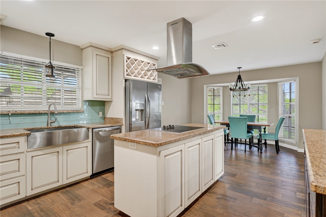 291 Boenig Road Woodsboro, TX 78393 - Photo 10 of 39