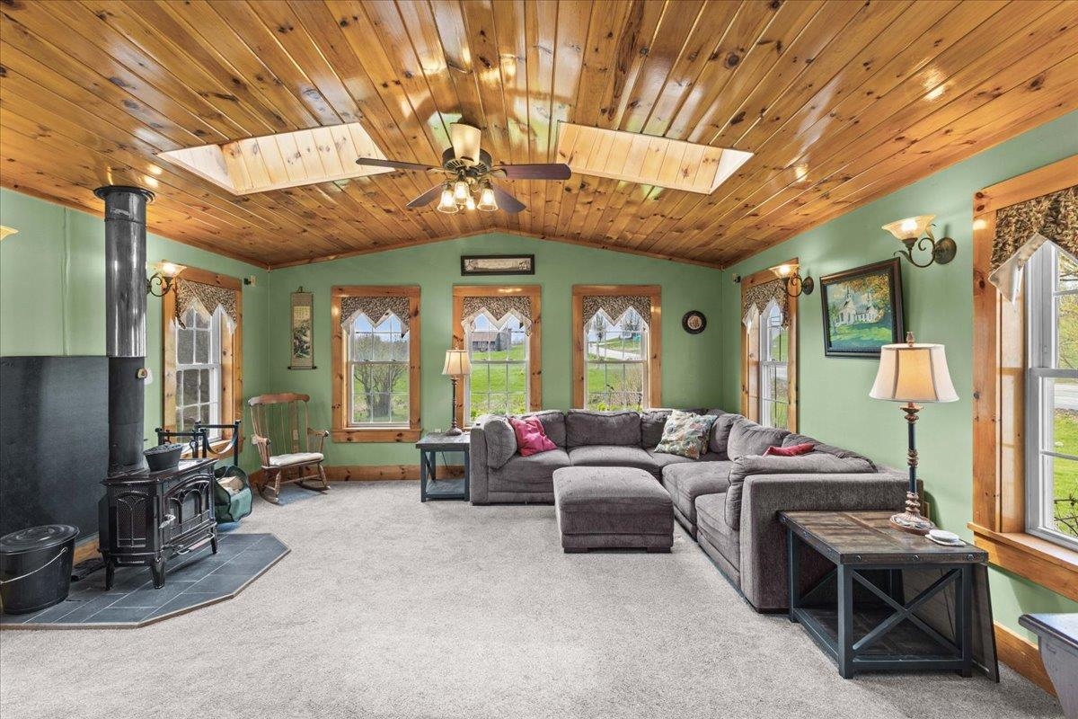 6852 Highway 105 Sheldon, VT 05450 - Photo 12 of 56