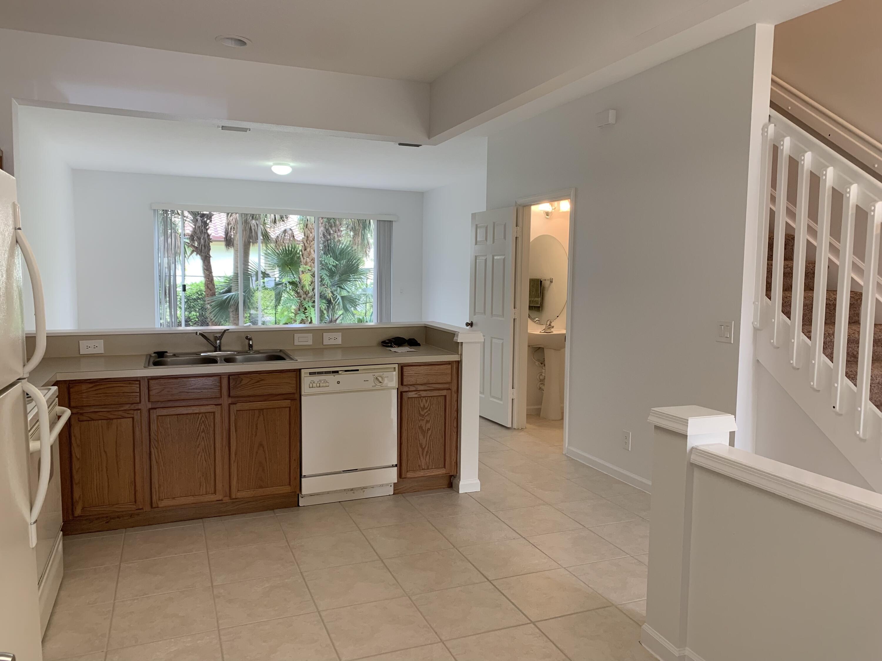 1055 Woodfield Road Greenacres, FL 33415 - Photo 4 of 20 Kitchen