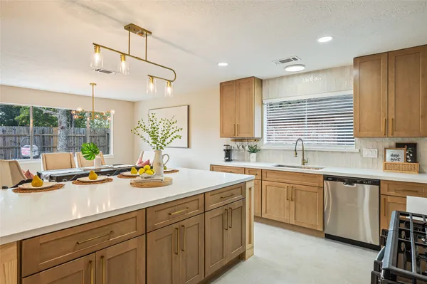 $2,500 | 19727 Redroot Drive, Houston, TX 77084